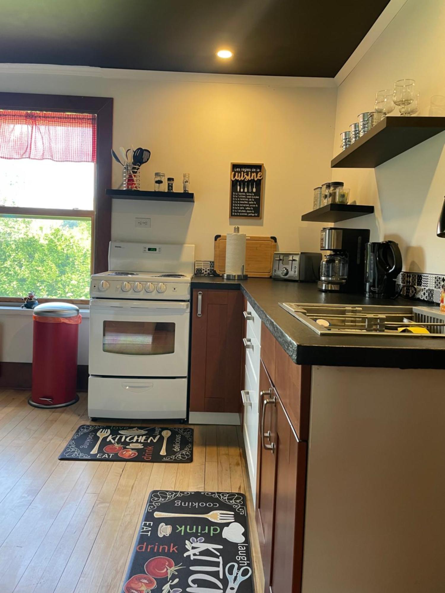 Auberge La Table D'Hote West Brome Екстериор снимка